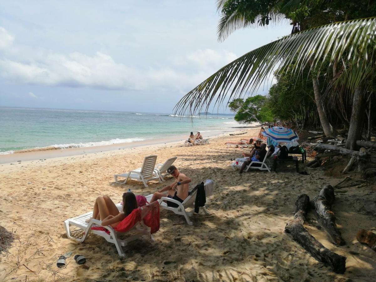 Sonny Island Resort Cabanas Frente Al Mar Punta Bajo Rico Luaran gambar