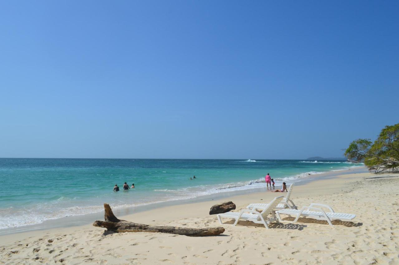 Sonny Island Resort Cabanas Frente Al Mar Punta Bajo Rico Luaran gambar